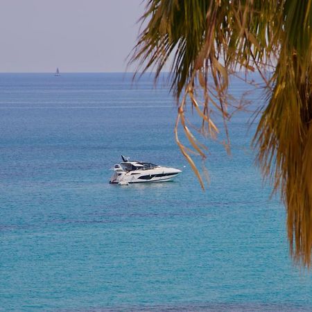 "Dans Les Toits De La Ville" Plein Centre Et Mer Menton Kültér fotó