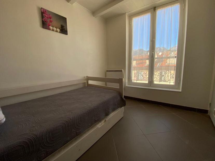 "Dans Les Toits De La Ville" Plein Centre Et Mer Menton Kültér fotó